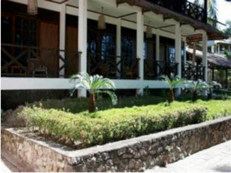 Pandu Lakeside Hotel Parapat Exterior photo
